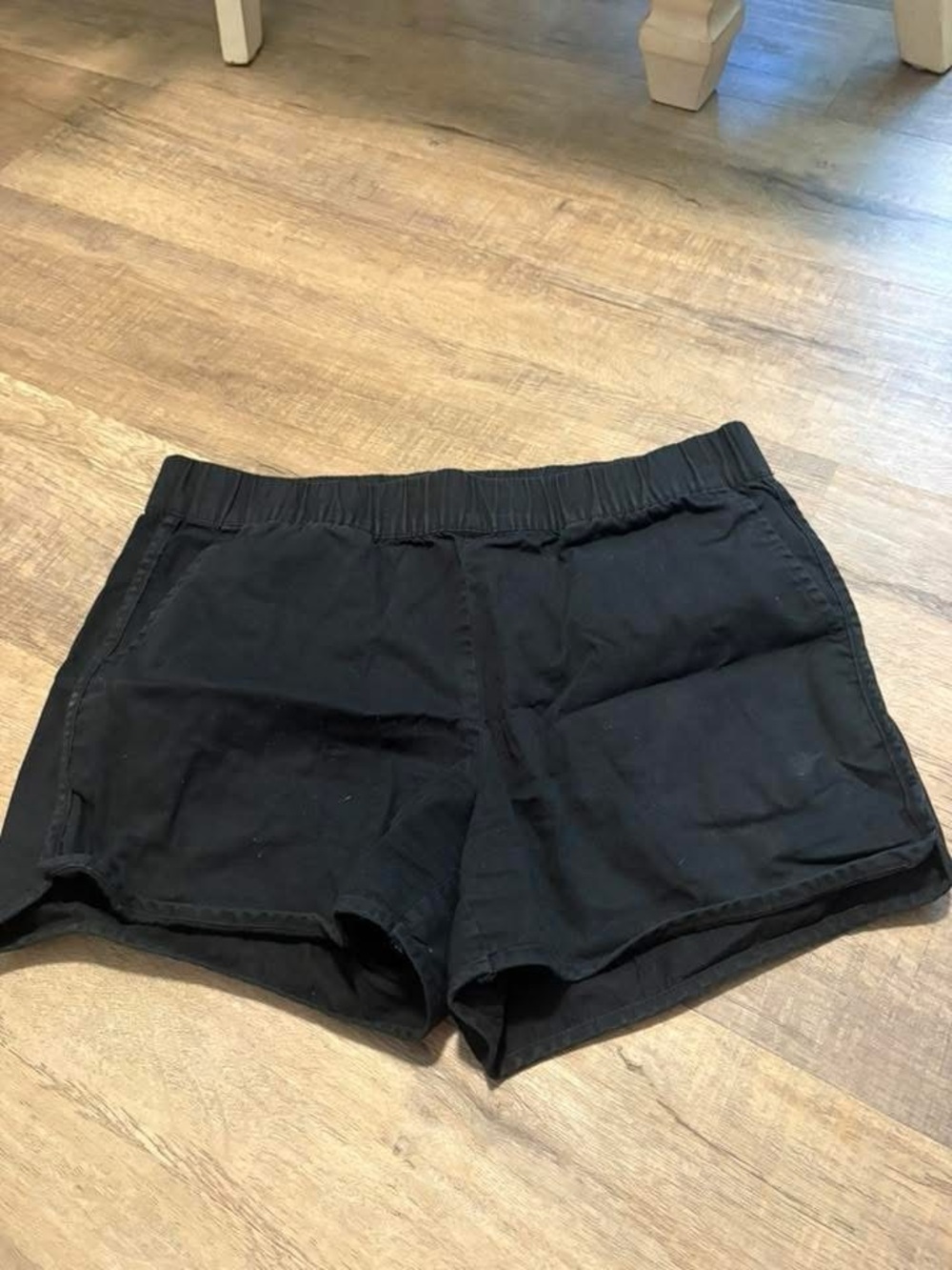 Banana Republic Black Athletic Elastic-Waist Shorts